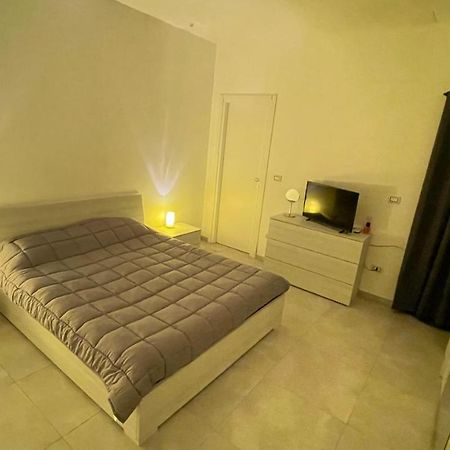 Apartamento Al quattordici Bríndisi Exterior foto